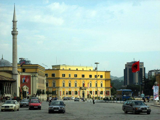 Tirana_20070609_005