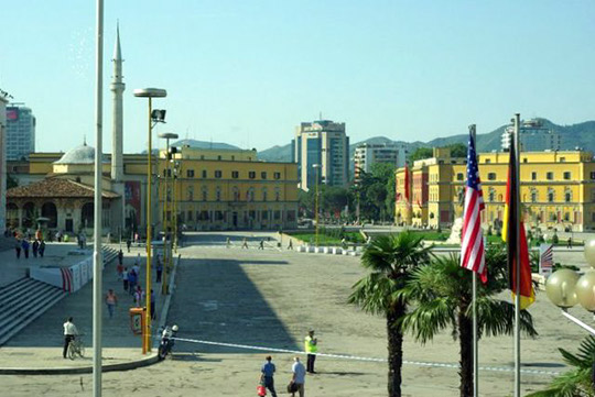 Tirana_20070611_008