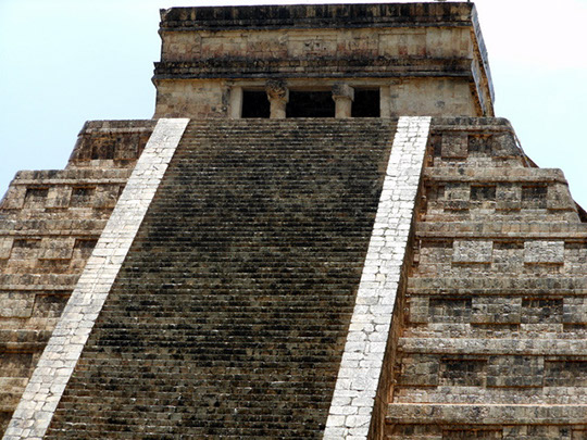 Chichen-Itza_20120815_003