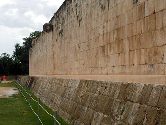 Chichen-Itza_20120815_019